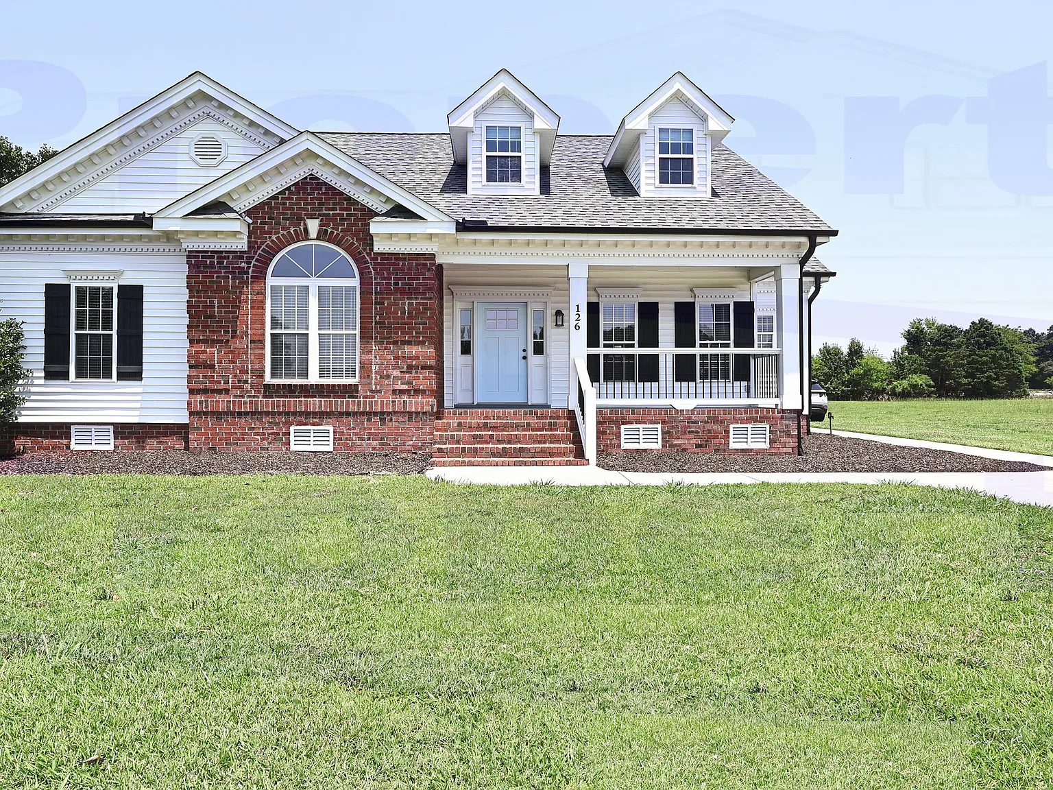 3 bed, 1607 sqft, $1,850 — Photo 1