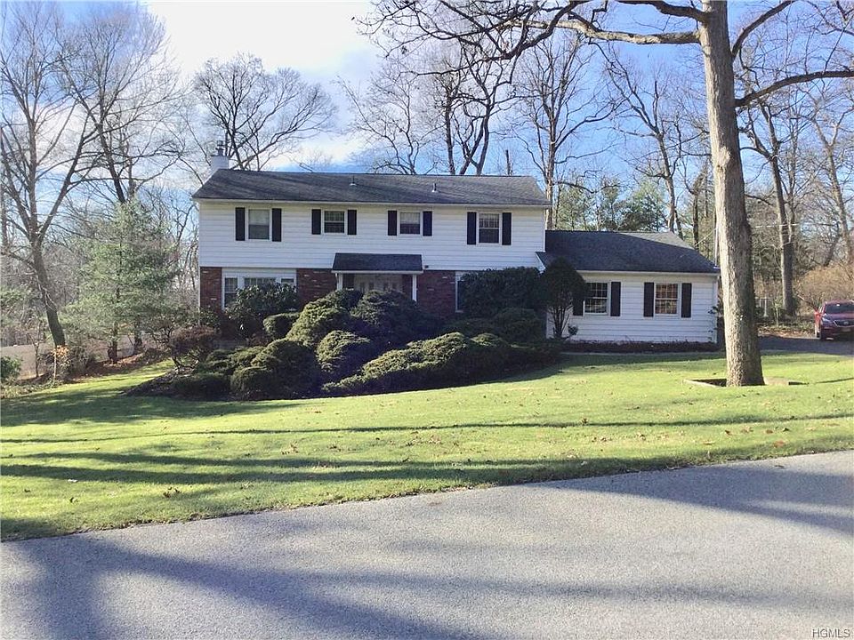 1st image of 127 Dogwood Ln