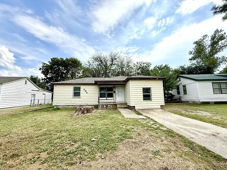 404 Ash St — Photo 25