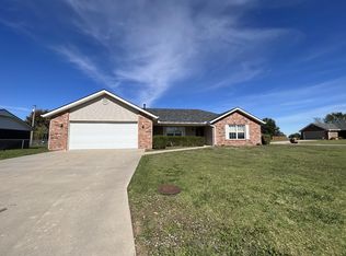 2009 Oak Ln, Miami, OK 74354