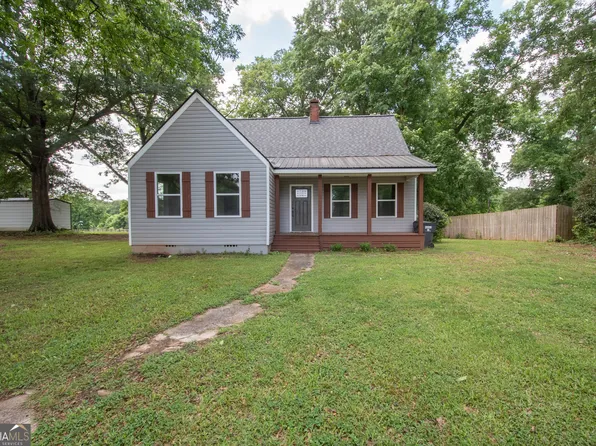 250 Lagrange St, Grantville, GA 30220
