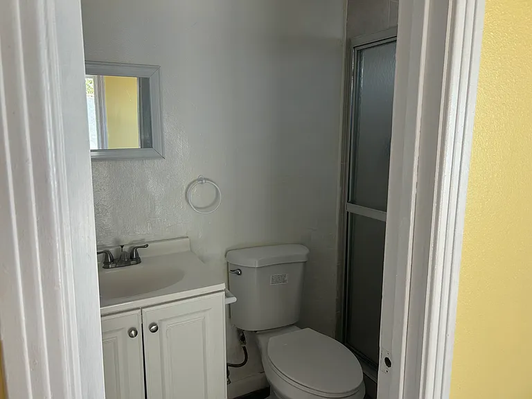 1019 Mission Ct #C — Photo 6