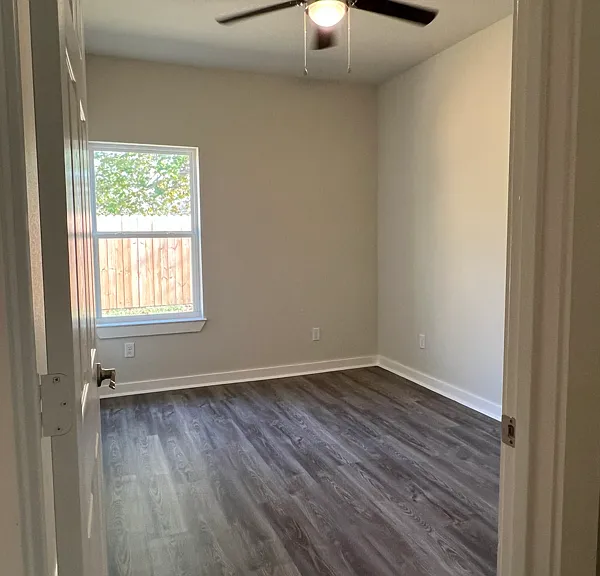 2602 Seaton St — Photo 16
