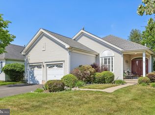 45 Temple Ct, Pennington, NJ 08534