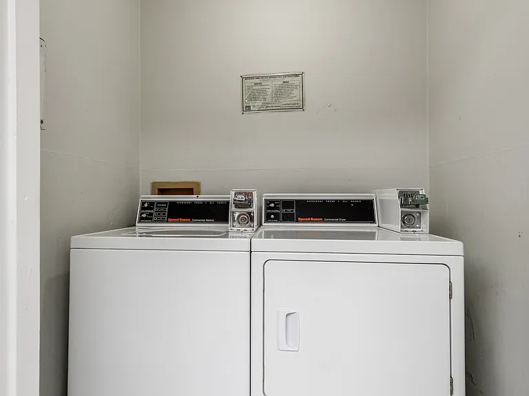 3440 Rosedale Ave #1 — Photo 15