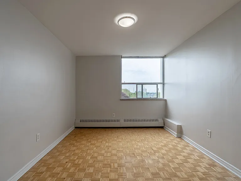 310 Niska Rd — Photo 12