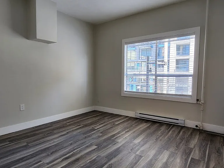 1155 Granville St #4 — Photo 14