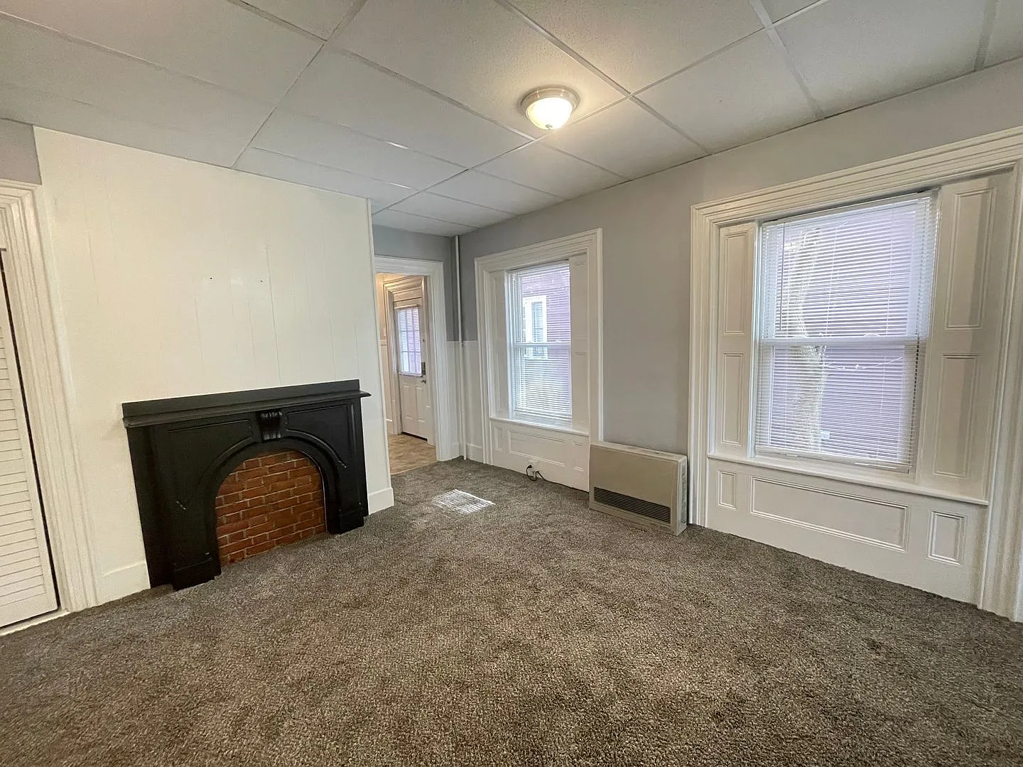 18 Brook St — Photo 2