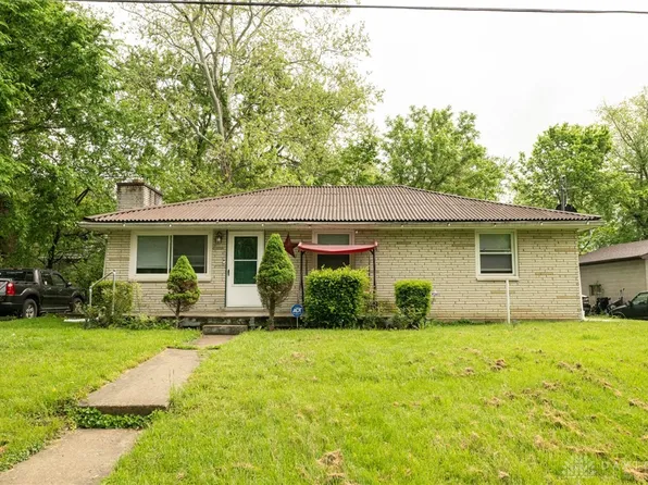 4054 Navajo Ave, Huber Heights, OH 45424