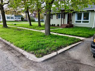 312 W Broad St, Eaton Rapids, MI