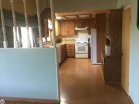 5th image of 12675 Cresthaven Dr