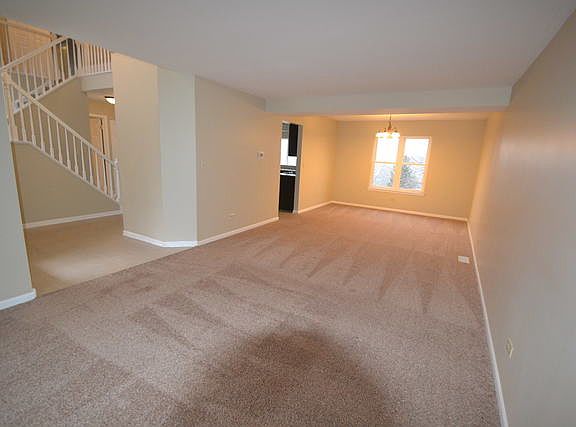 4th image of 922 Brandt Dr