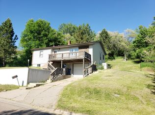 910 3rd Ave NE, Jamestown, ND 58401