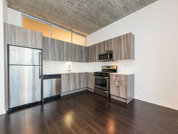 5th image of 1345 S Wabash Ave Unit 1405