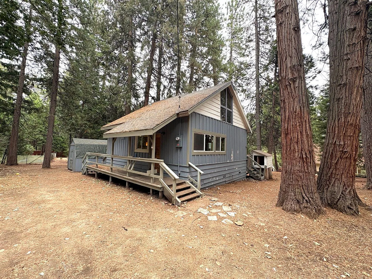 16632 Madrone Ct S photo 1