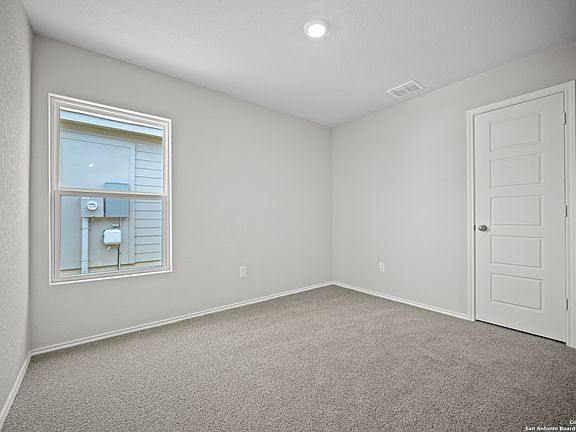 4th image of 3604 Strawberry Grove