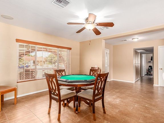 5th image of 2845 E Claire Dr