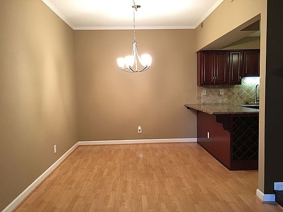 3rd image of 805 W McGee St Unit A