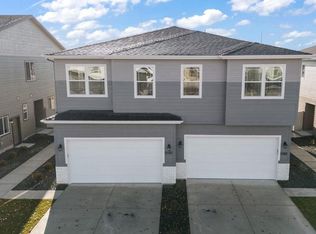 386 N Lagrasse Ln, Star, ID 83669