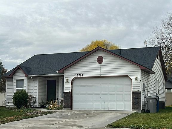 2nd image of 16785 N Wessex Ln