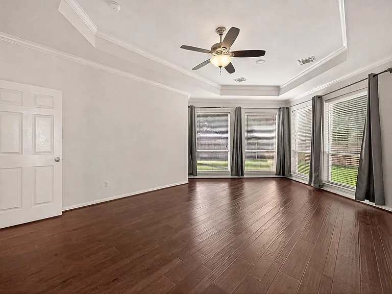 8110 Clearwater Xing — Photo 20