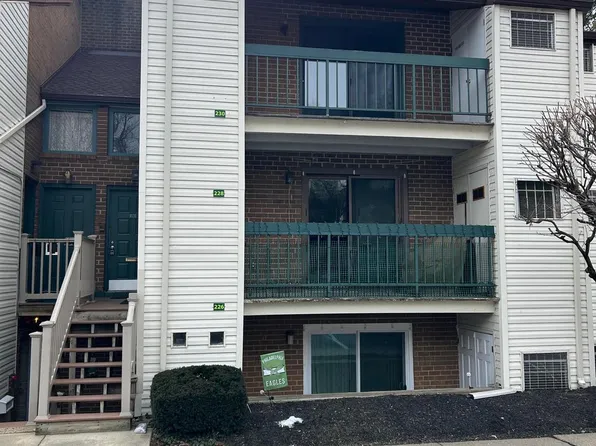 3750 Clarendon Ave #230, Philadelphia, PA 19114