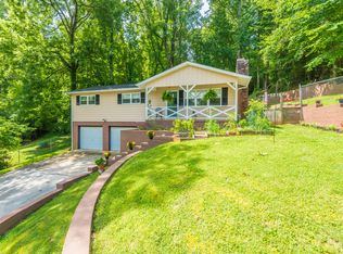 716 Greenwood Dr, Maryville, TN 37803