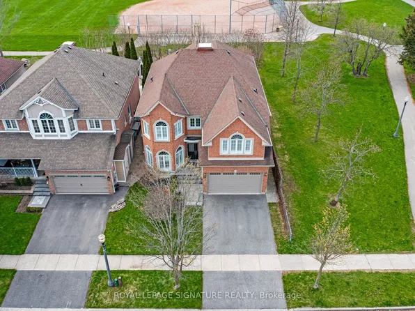 18 Hibbins Ave, Ajax, ON L1T 4C4