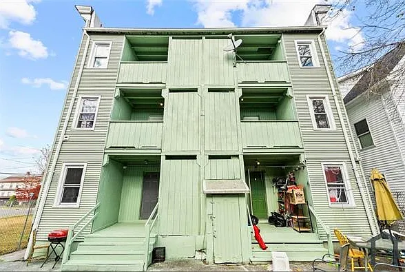 3 bed, $2,500 — Photo 3