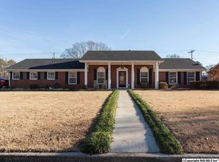 1911 Azalea Cir SW, Decatur, AL 35601