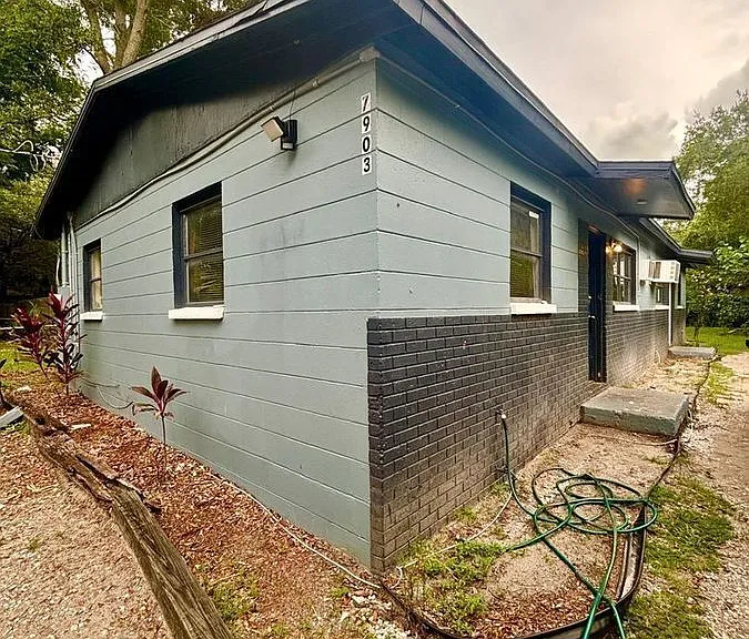 7903 N 13th St #B — Photo 1