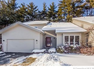 6 Templeton Ct, Avon, CT 06001