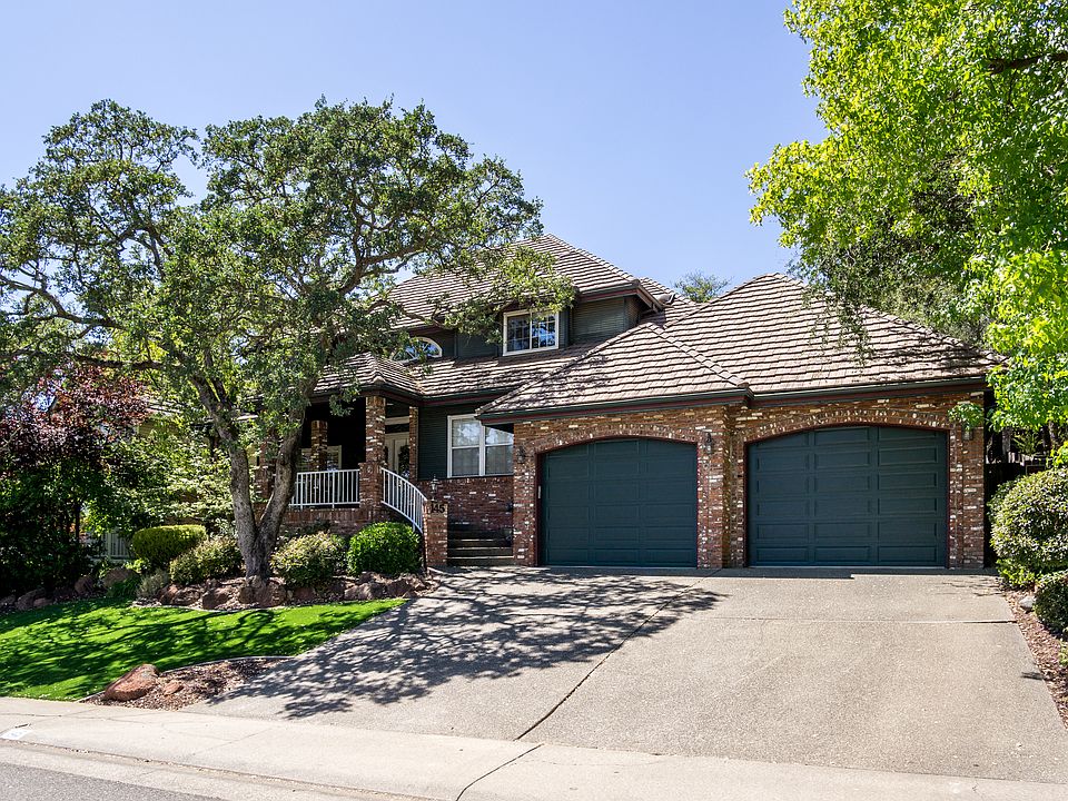 1st image of 145 Carmody Cir