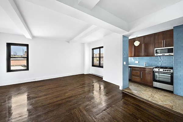 Sold by Patrick Quagliano, LREB | media 1