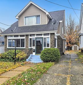 1129 E 4th St, Erie, PA, 16507
