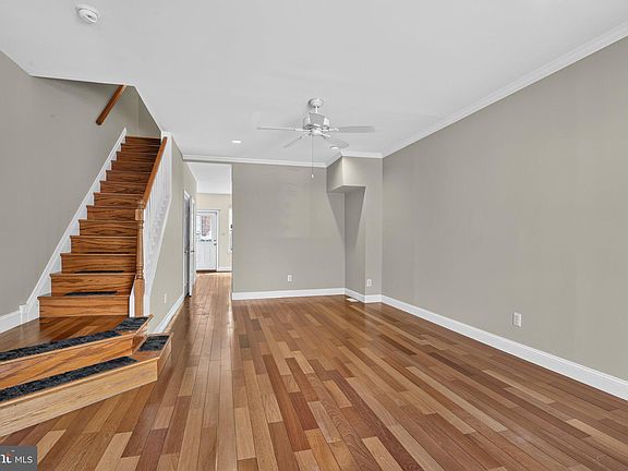 2nd image of 2813 Ogden St