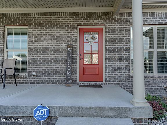 4th image of 3174 Squire Cir