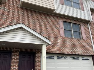 17 Ocean View Dr, Morgantown, WV 26505