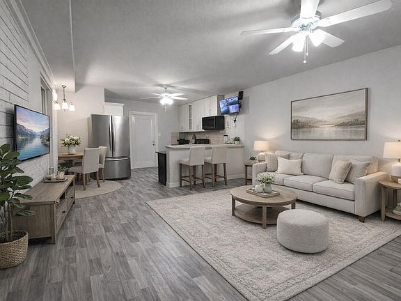 2nd image of 1350 Twin Falls Rd