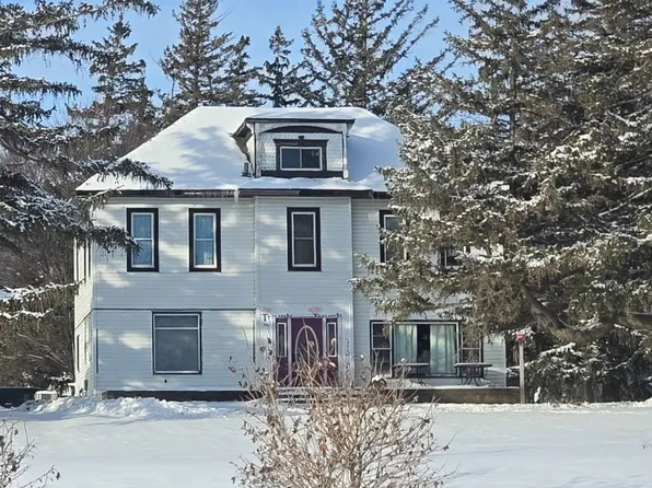 83655 160th St, Sacred Heart, MN 56285