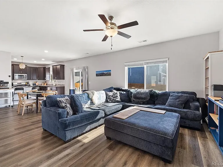 14860 Guernsey Dr — Photo 5