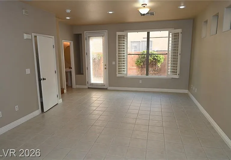 9788 Villa Lorena Ave — Photo 14