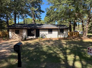 128 Lakeshore Dr, Texarkana, TX 75501