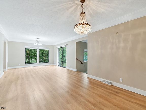 3rd image of 1099 Harwich Ct #206