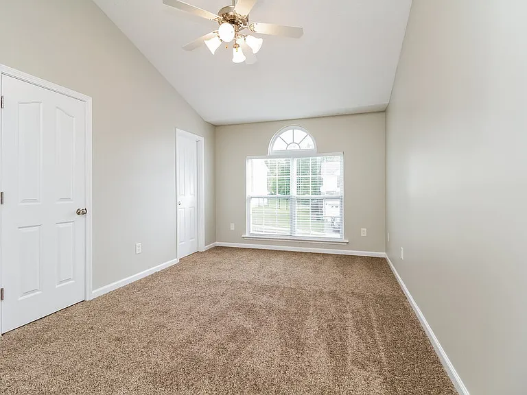 1404 Priestshore Bay — Photo 9