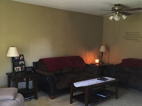 3rd image of 41814 Earlene Ct