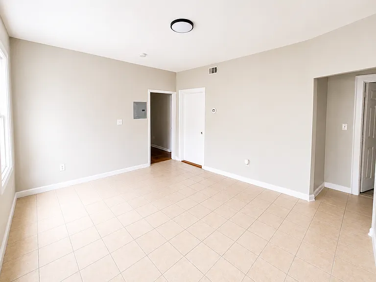 114 Lyons Ave #2 — Photo 9