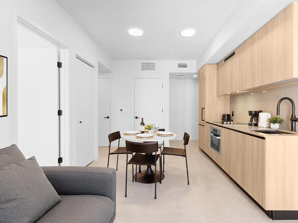 501 NE 1st Ave #9-ID1625008P