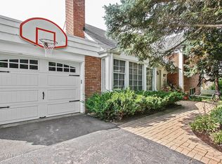 3207 Illinois Rd, Wilmette, IL 60091