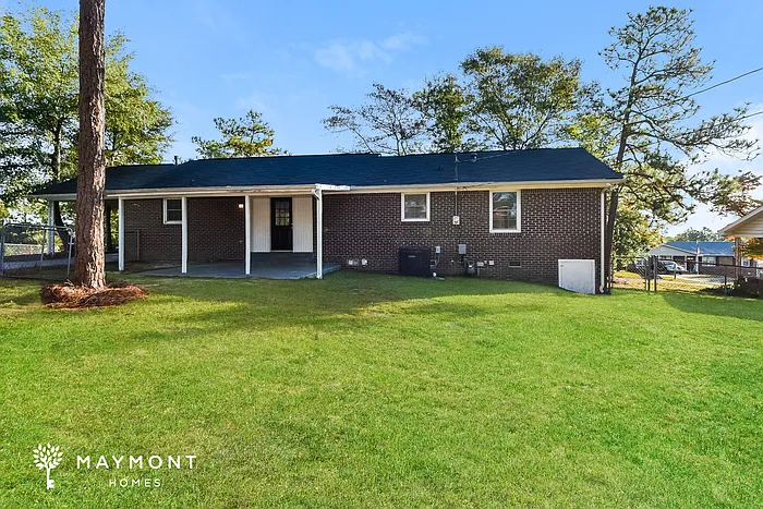 1100 Starcrest Rd — Photo 11
